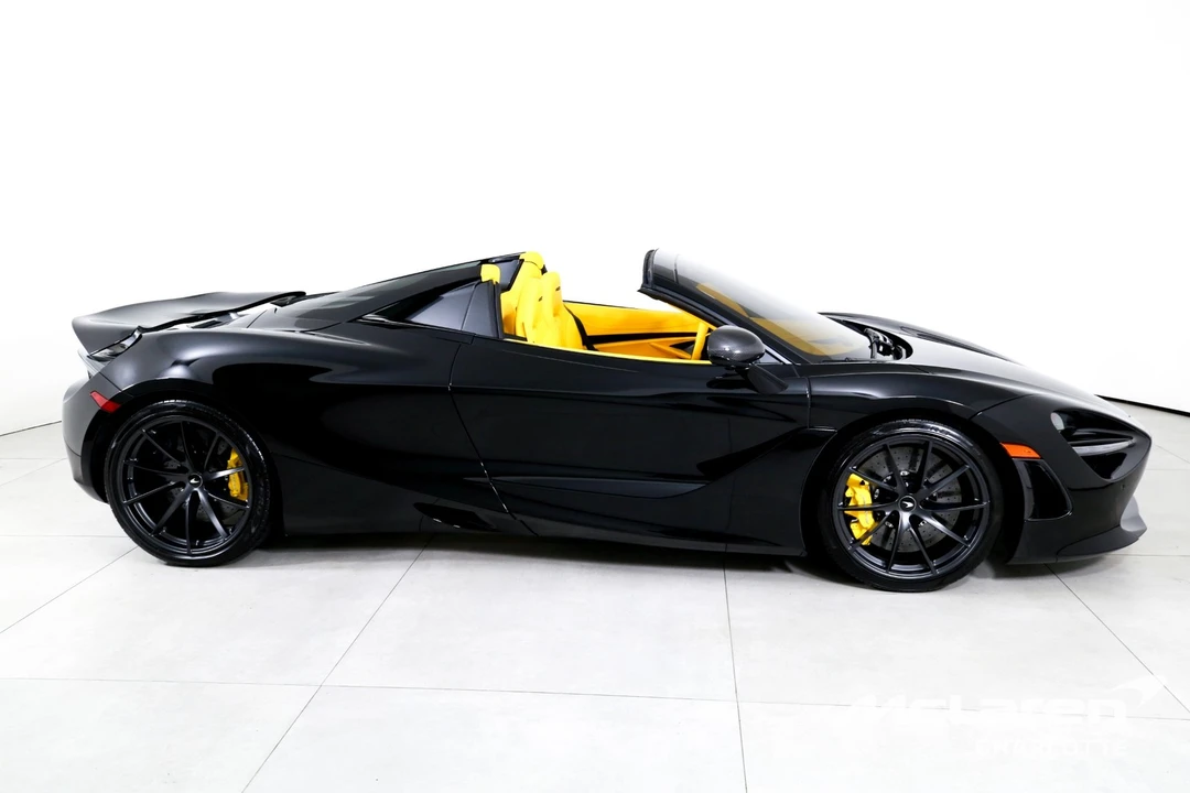 2022 McLaren 720S - Image 11 of 31