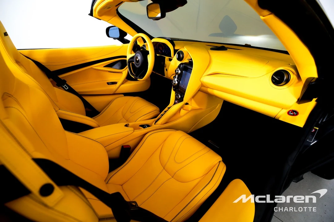 2022 McLaren 720S - Image 21 of 31