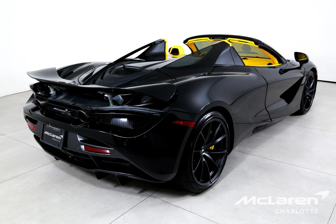 2022 McLaren 720S - Image 10 of 31