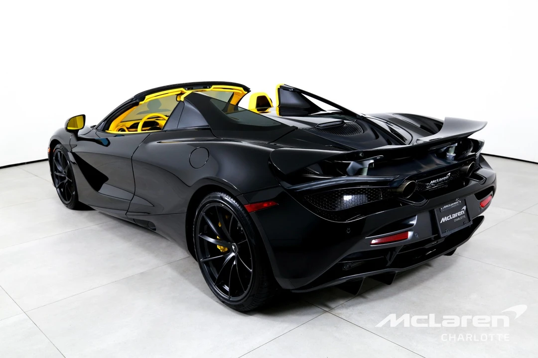 2022 McLaren 720S - Image 8 of 31
