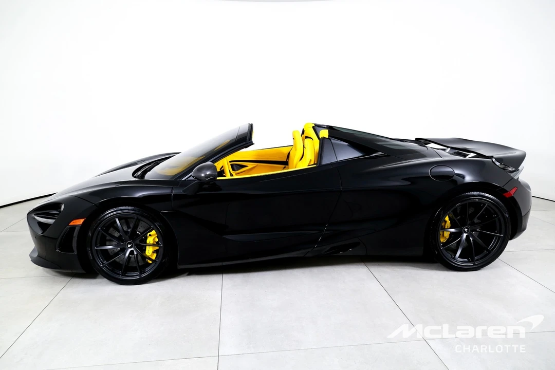 2022 McLaren 720S - Image 7 of 31