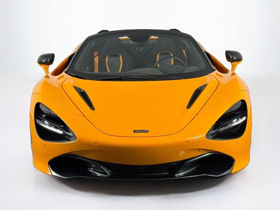 2022 McLaren 720S - Image 2 of 31