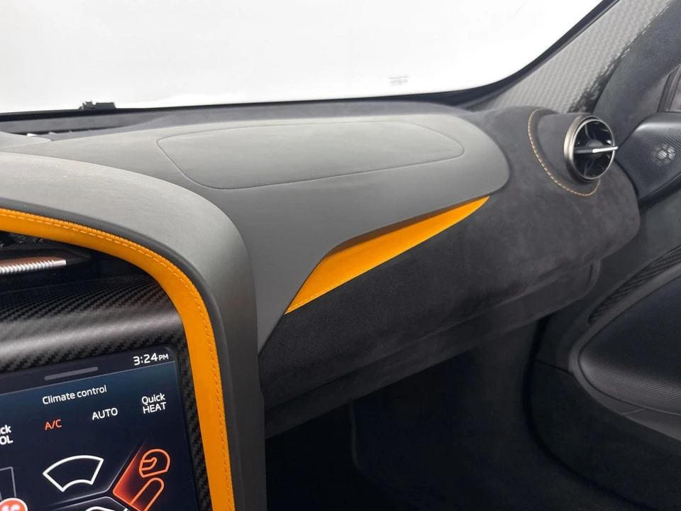 2022 McLaren 720S - Image 30 of 31