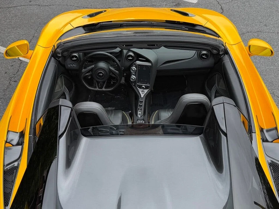 2022 McLaren 720S Spider - Image 28 of 31