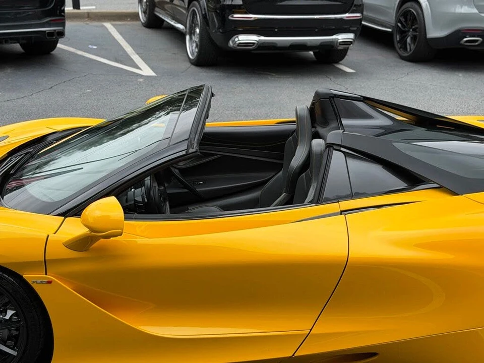 2022 McLaren 720S Spider - Image 26 of 31