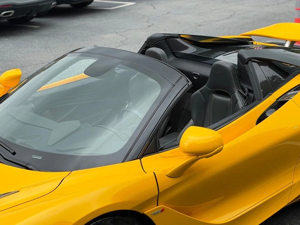2022 McLaren 720S Spider - Image 25 of 31