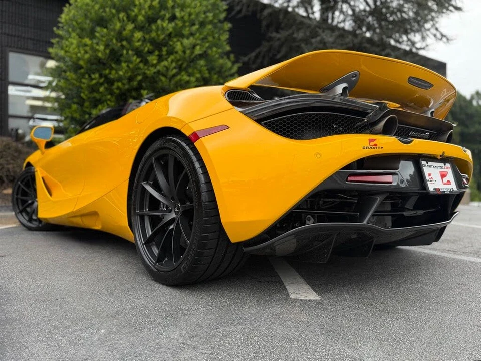 2022 McLaren 720S Spider - Image 21 of 31