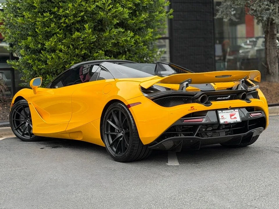 2022 McLaren 720S Spider - Image 20 of 31