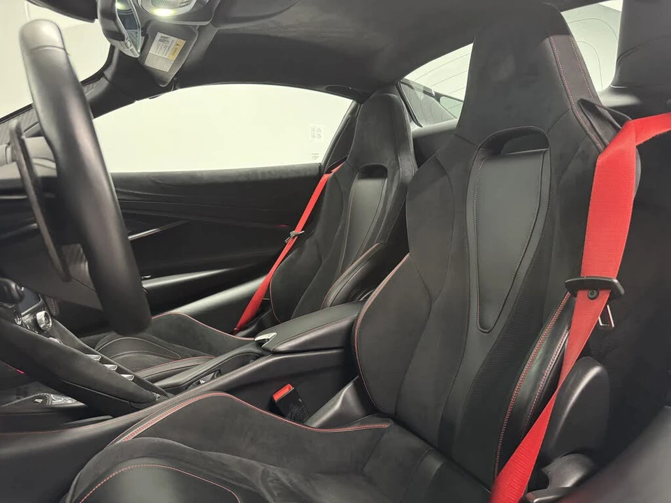 2022 McLaren 720S Spider - Image 15 of 18