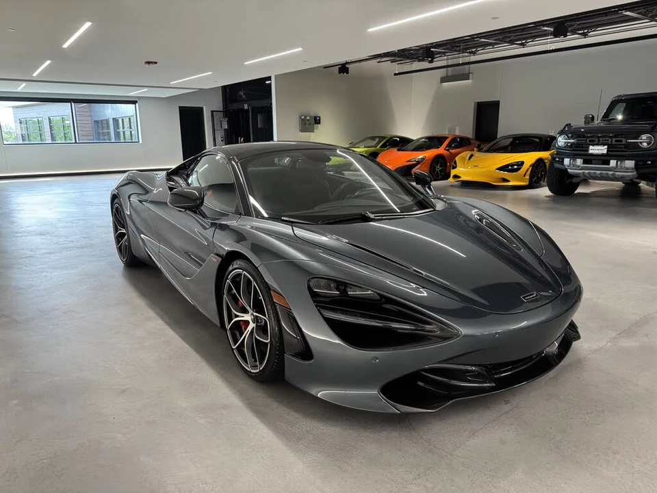 2022 McLaren 720S Spider - Image 9 of 18