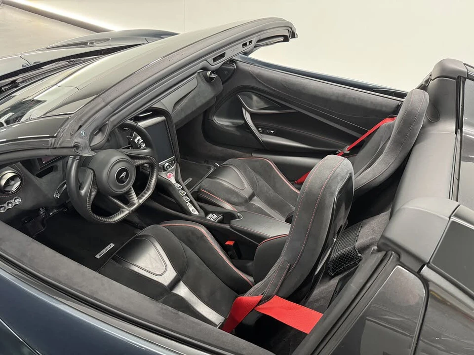 2022 McLaren 720S Spider - Image 18 of 18
