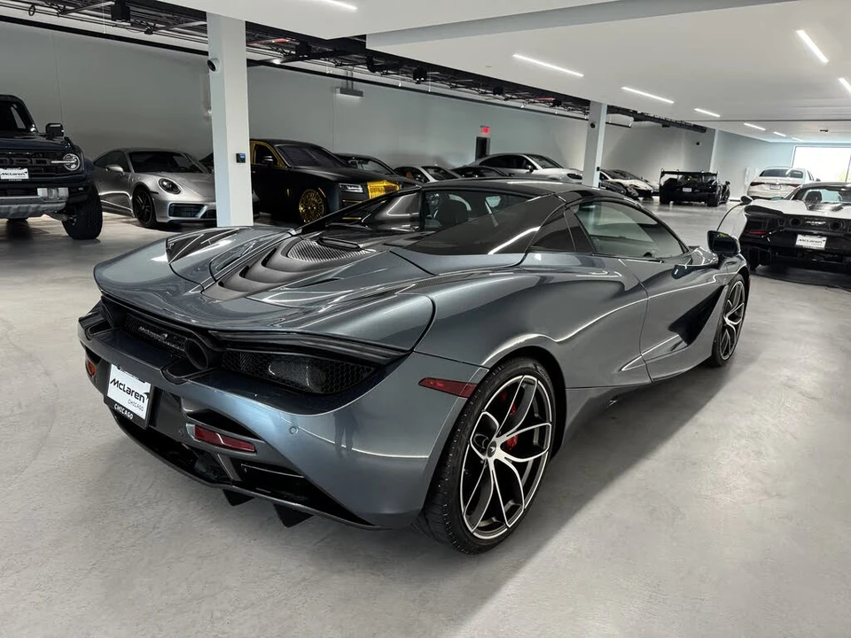 2022 McLaren 720S Spider - Image 8 of 18
