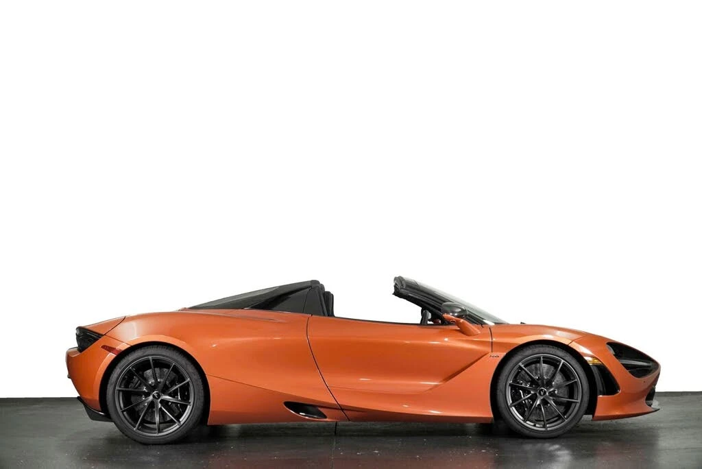 2022 McLaren 720S Spider - Image 17 of 31
