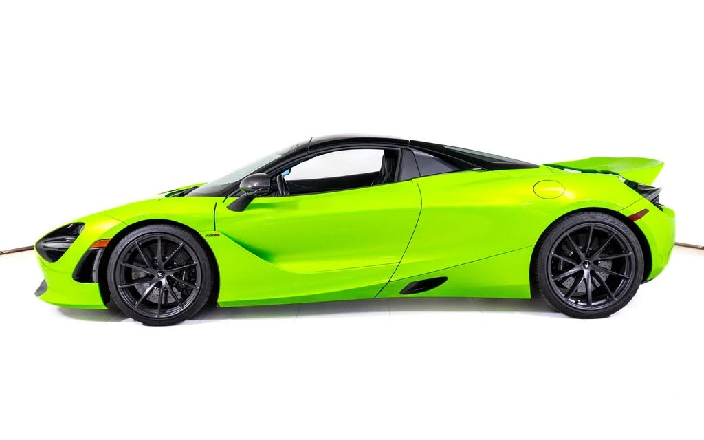 2022 McLaren 720S Spider - Image 3 of 28