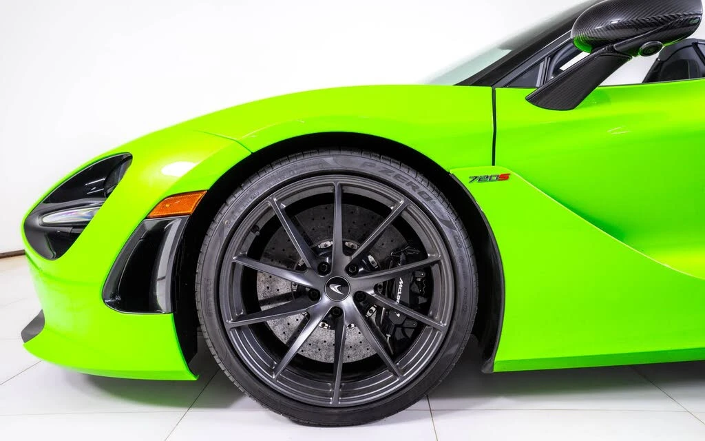 2022 McLaren 720S Spider - Image 15 of 28
