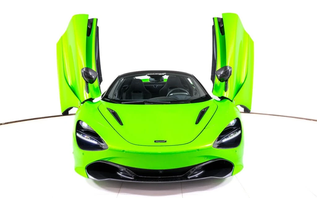 2022 McLaren 720S Spider - Image 11 of 28