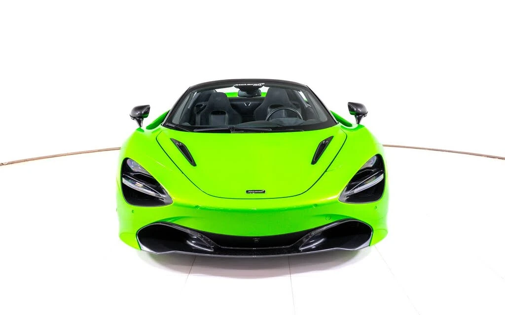 2022 McLaren 720S Spider - Image 10 of 28
