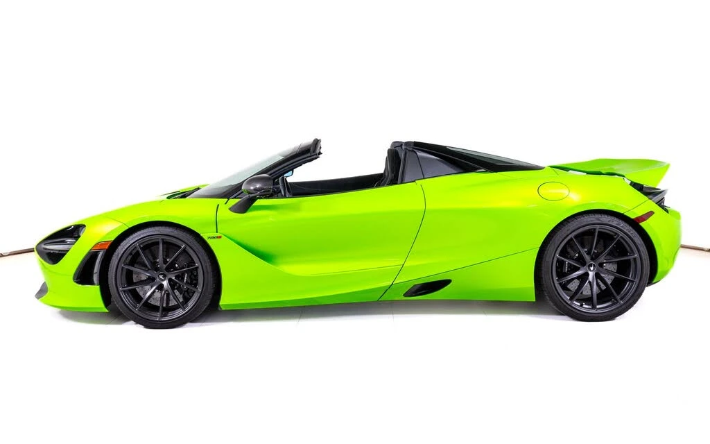 2022 McLaren 720S Spider - Image 2 of 28