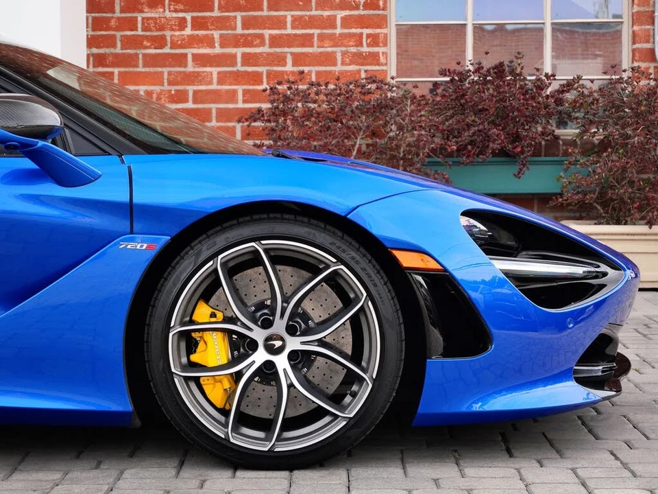 2022 McLaren 720S Spider - Image 7 of 31