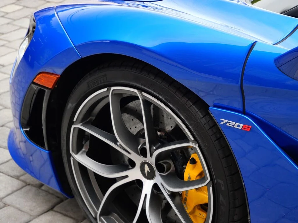 2022 McLaren 720S Spider - Image 18 of 31