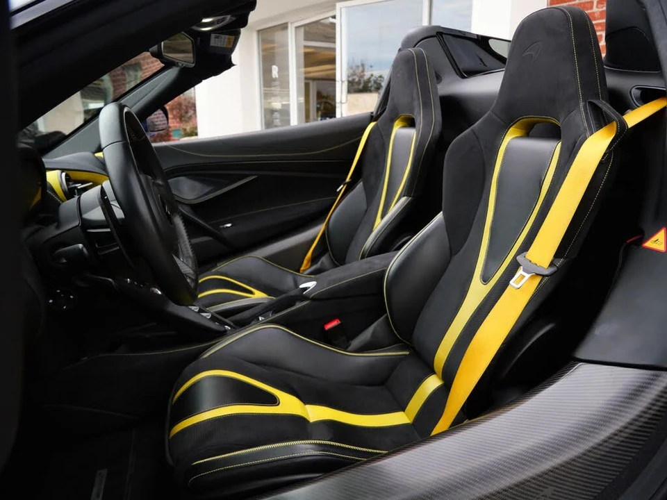 2022 McLaren 720S Spider - Image 27 of 31