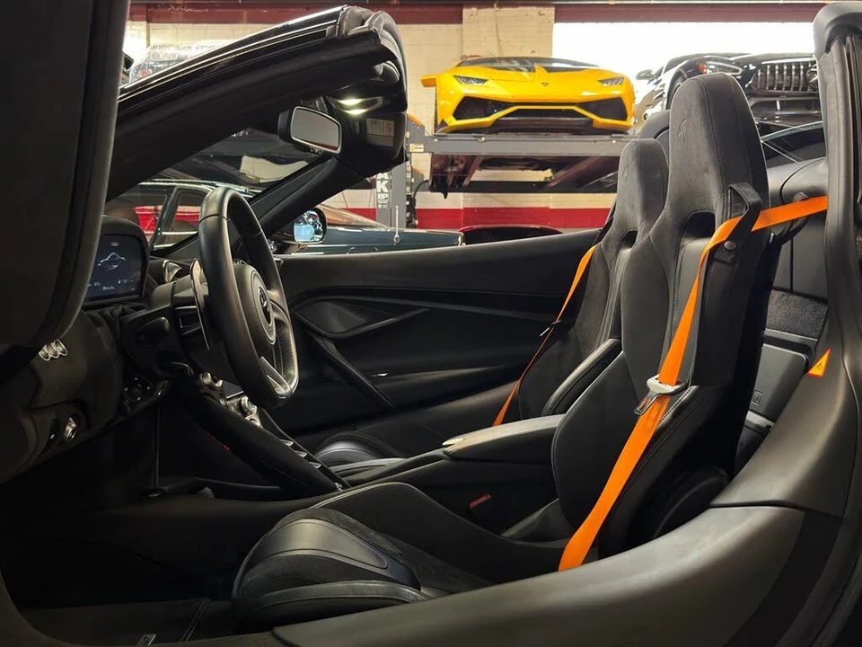 2022 McLaren 720S Spider - Image 23 of 31