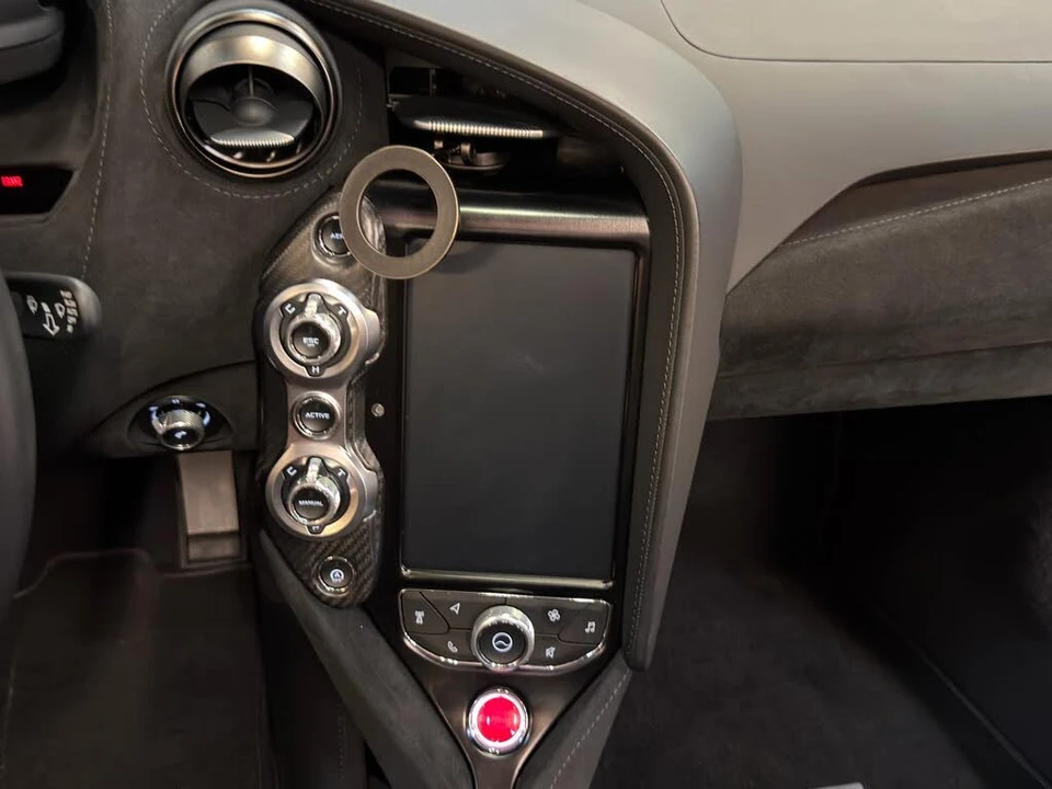 2022 McLaren 720S Spider - Image 29 of 31