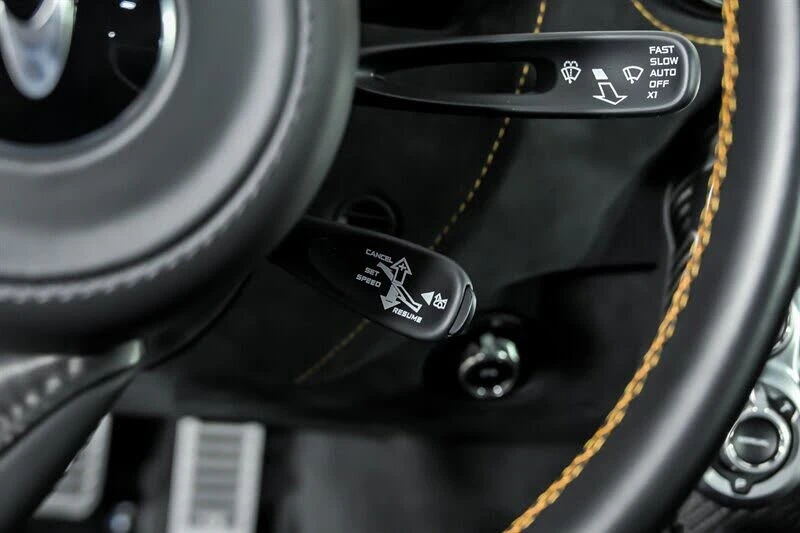 2022 McLaren 720S Spider - Image 26 of 31