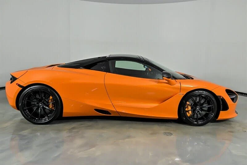 2022 McLaren 720S Spider - Image 13 of 31