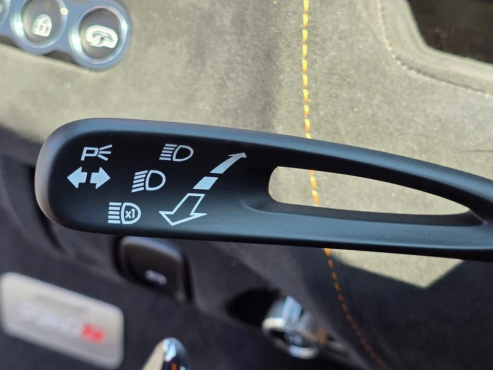 2022 McLaren 720S Spider - Image 23 of 31