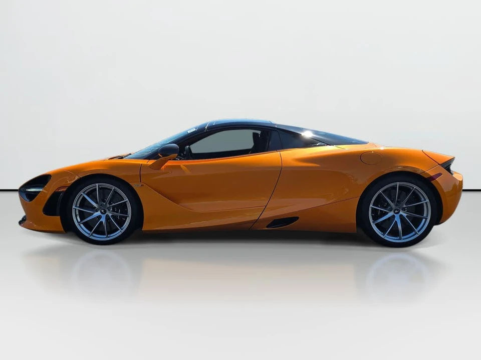 2022 McLaren 720S Spider - Image 2 of 31