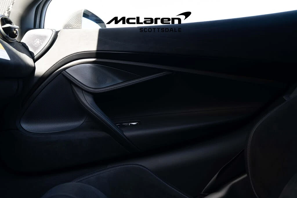 2022 McLaren 720S Spider - Image 18 of 25