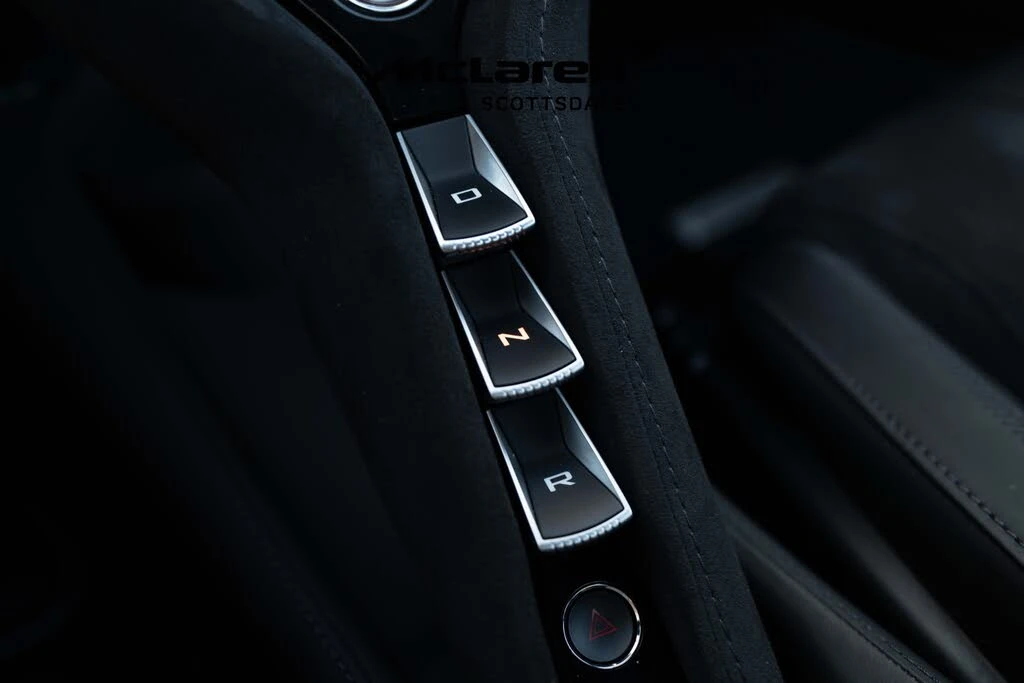 2022 McLaren 720S Spider - Image 17 of 25
