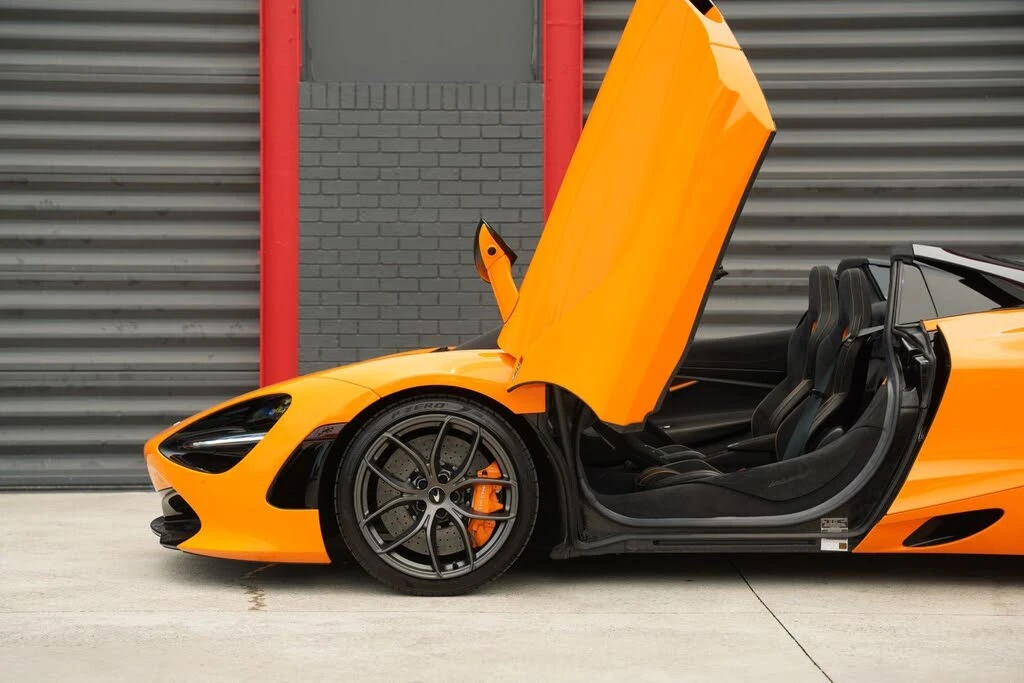 2022 McLaren 720S Spider - Image 5 of 31