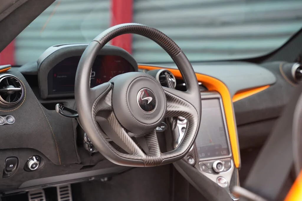 2022 McLaren 720S Spider - Image 25 of 31