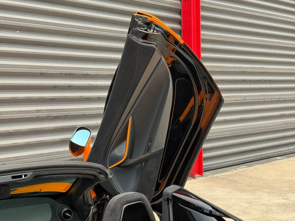 2022 McLaren 720S Spider - Image 28 of 31
