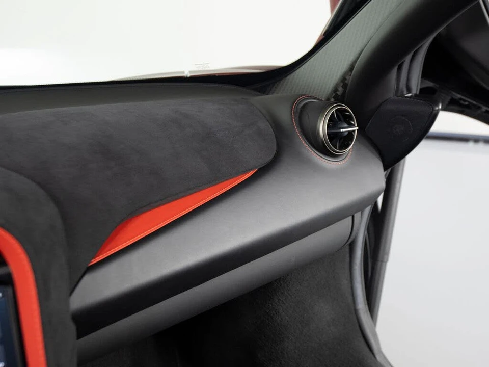2022 McLaren 720S Spider - Image 27 of 31