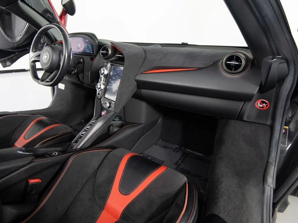 2022 McLaren 720S Spider - Image 28 of 31