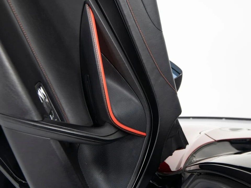 2022 McLaren 720S Spider - Image 13 of 31