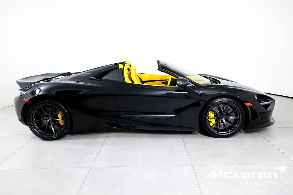 2022 McLaren 720S Spider - Image 11 of 28