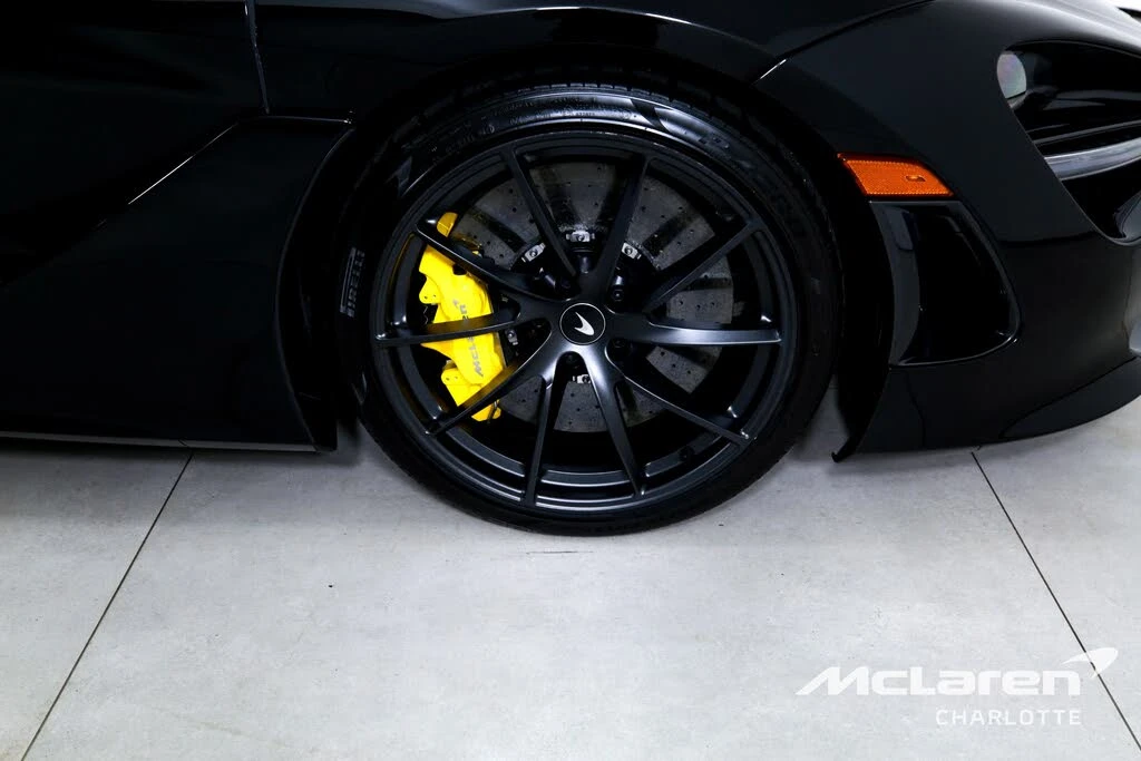 2022 McLaren 720S Spider - Image 24 of 28