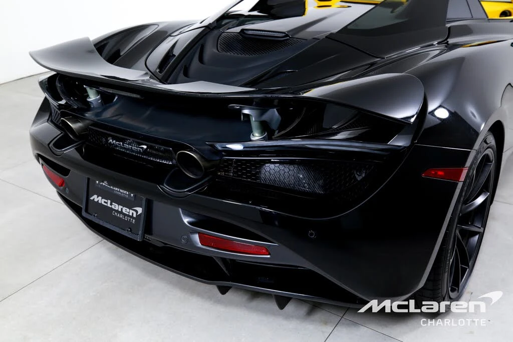 2022 McLaren 720S Spider - Image 28 of 28