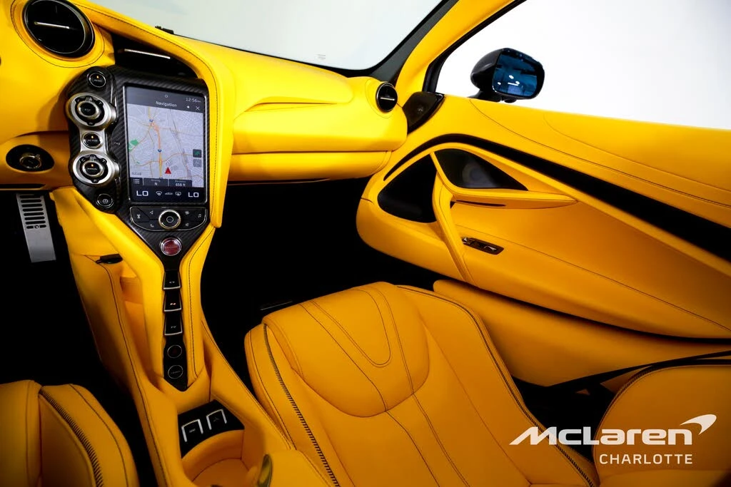 2022 McLaren 720S Spider - Image 17 of 28