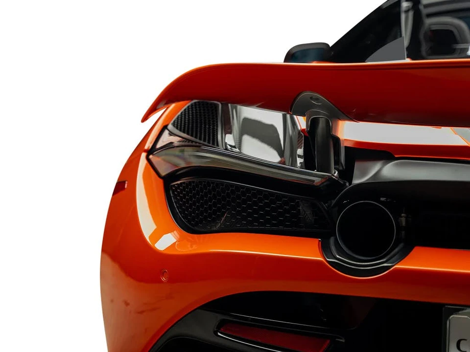 2022 McLaren 720S Spider - Image 18 of 31