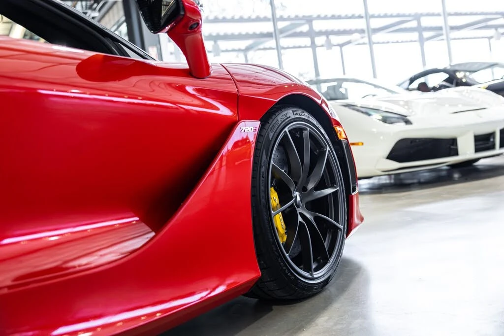 2022 McLaren 720S Spider - Image 19 of 31