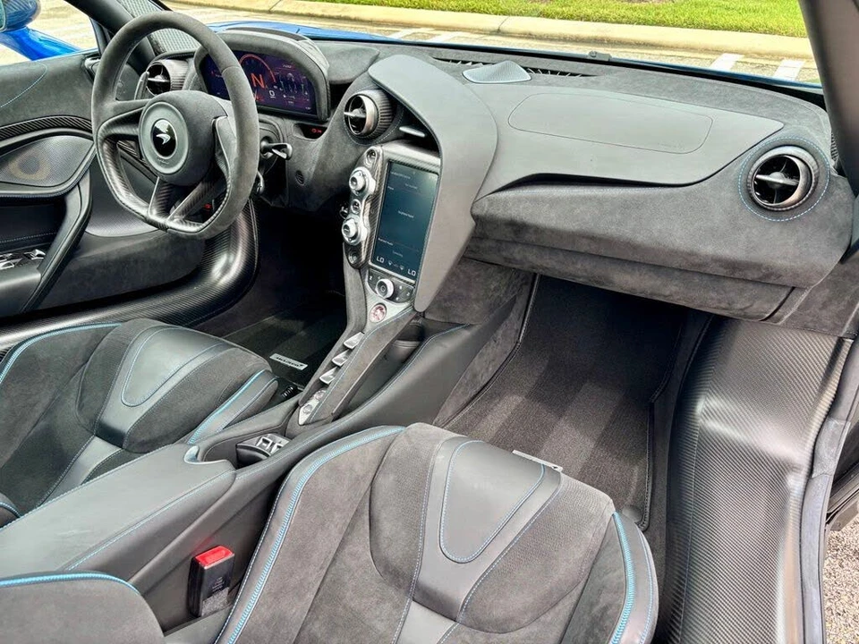 2022 McLaren 720S Spider - Image 25 of 31