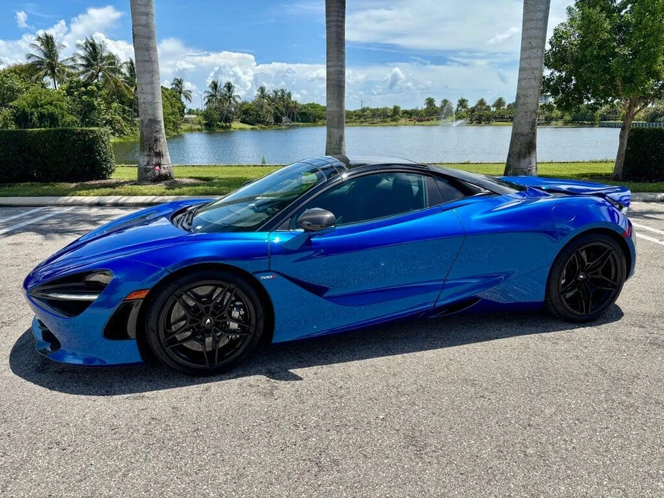 2022 McLaren 720S Spider - Image 2 of 31