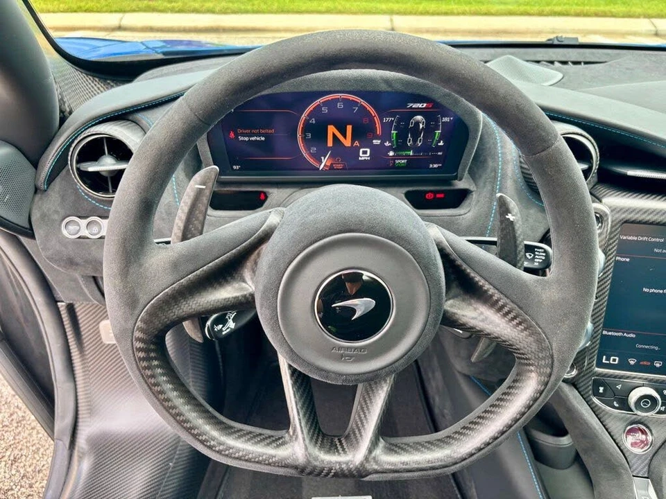 2022 McLaren 720S Spider - Image 17 of 31