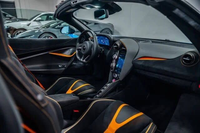 2022 McLaren 720S Spider - Image 15 of 31