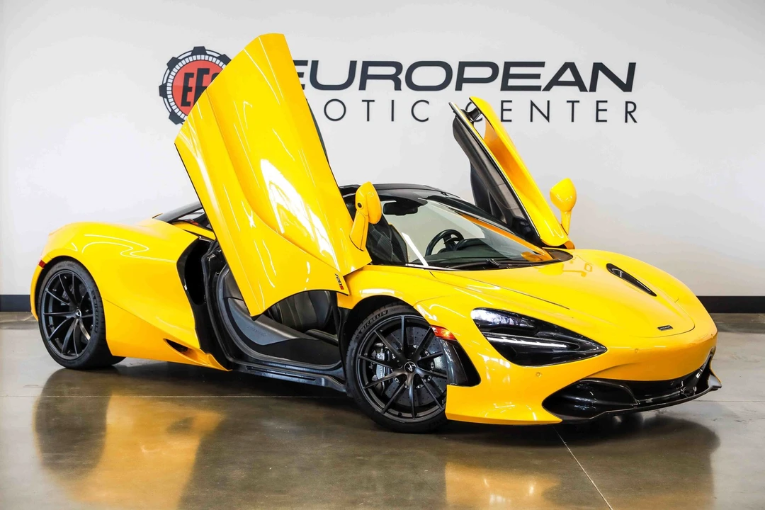 2022 McLaren 720S Spider - Image 2 of 31